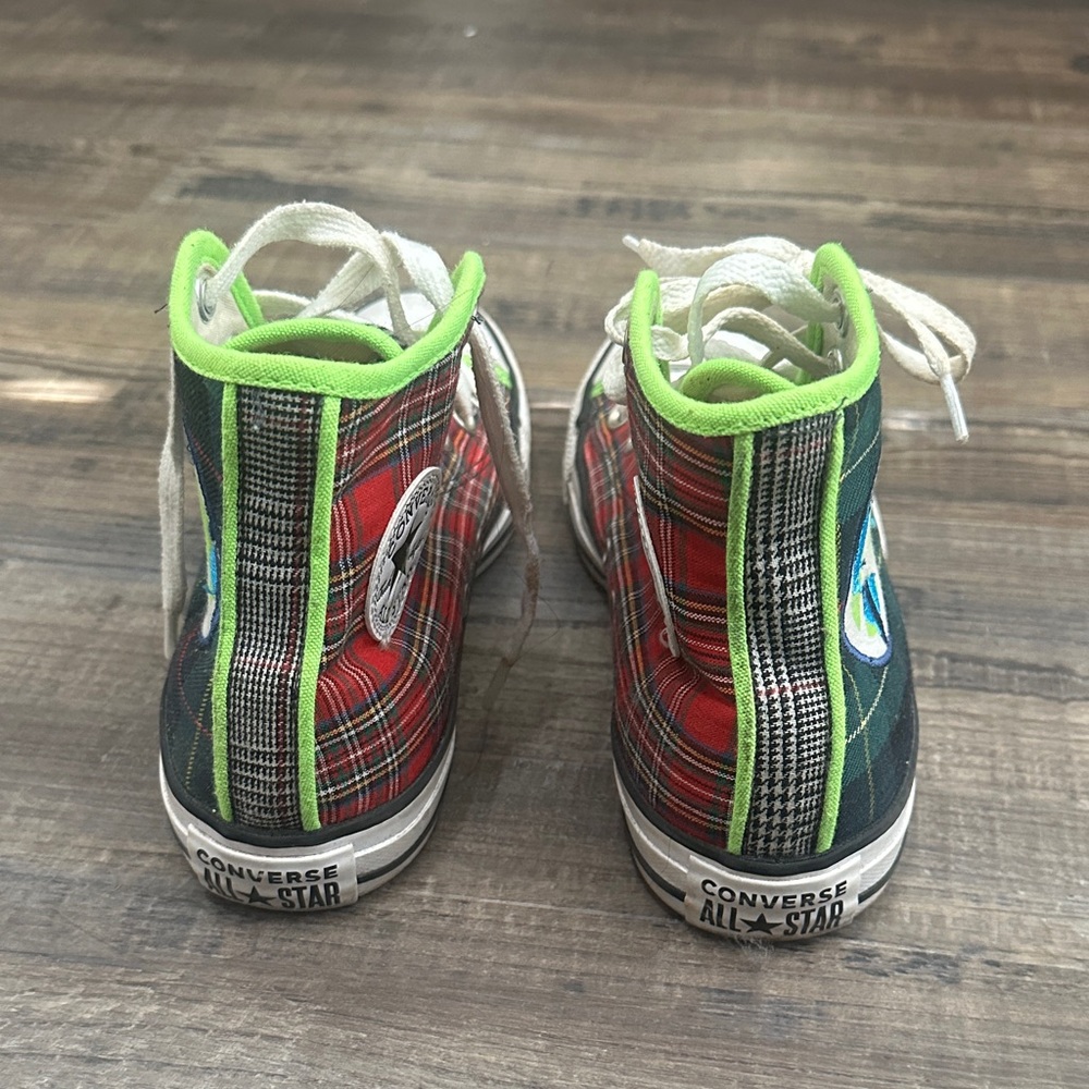 Converse Kids Sneakers with Red and Green Highlights - Picture 3 of 5